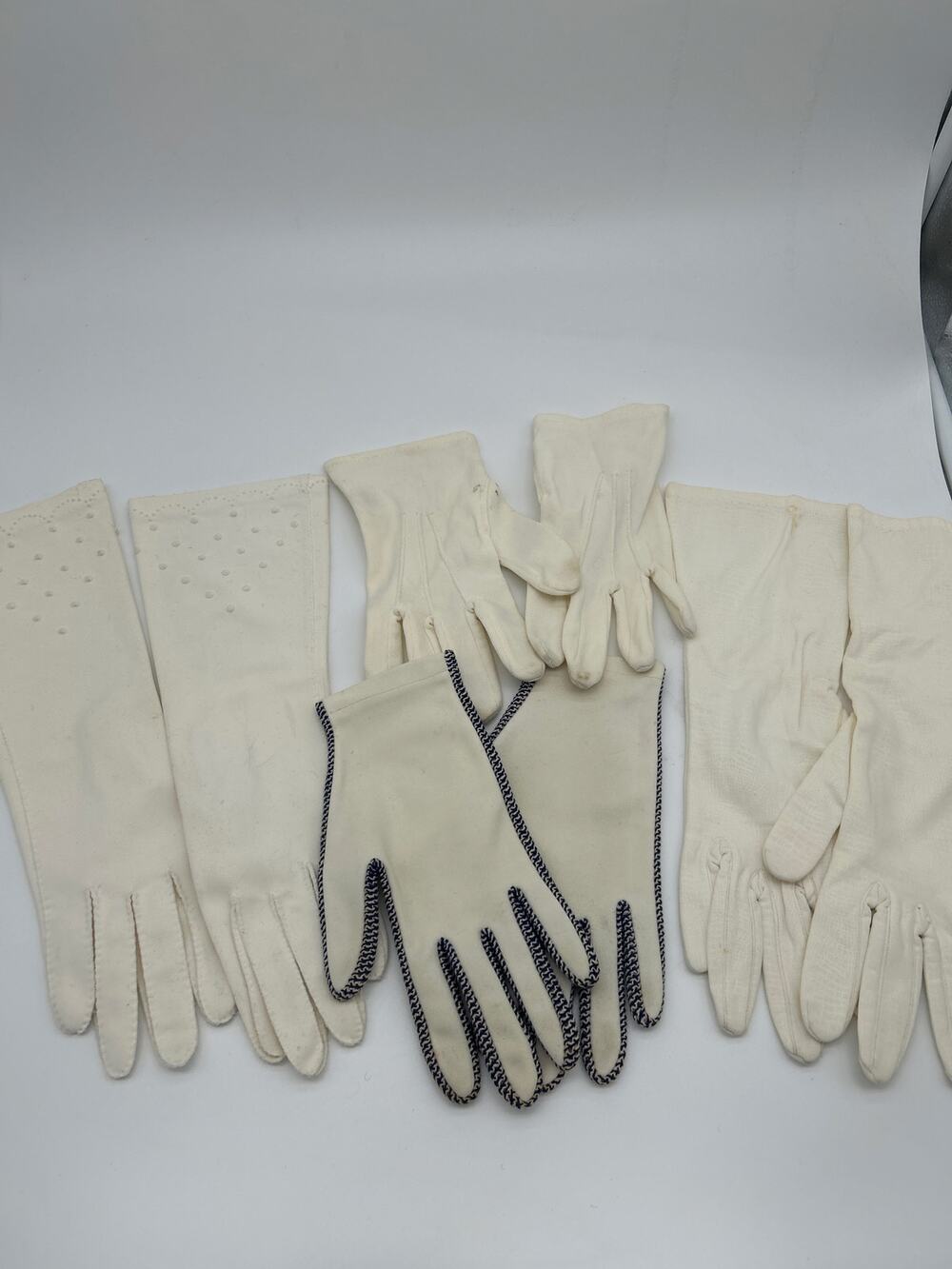Vintage Cream White Gloves Lot of 4 Pairs Retro Costume Formal As Is